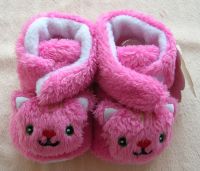 baby shoes with cat head