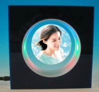 Sell magnetic floating photo frame