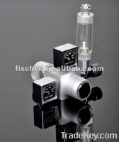 Sell professional two stage CO2 pressure regulators with bubble counte