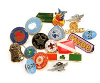 Sell custom metal badges, lapel pins