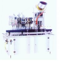 Carbonated drink filling capping machine