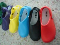 we sell in clogs,sandals,flip flops to the world!!
