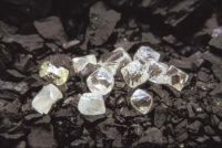 UNCUT ROUGH DIAMONDS