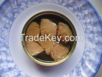 Canned tuna in water