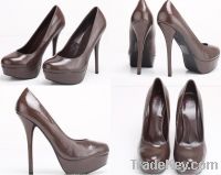 Sell high heel shoe