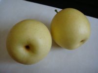 Fresh Golden Crown Pear