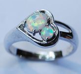 opal ring R18