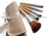 Eco-friendly cosmetic brush set