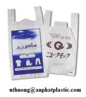 T-shirt bag on roll