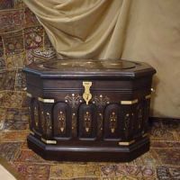 Sell wooden trunk