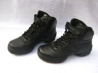 Sell dance shoes  dance sneakers b52-07