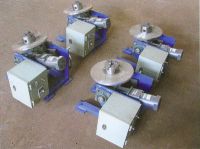 Small positioner produced in batch
