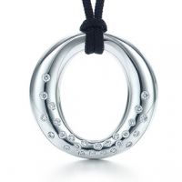 Sell silver rinestone studed necklace
