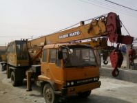 Sell kato truck crane  7 ton