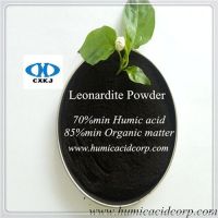Humic acid powder from leonardite