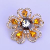 Sell fashion diamond flower brooch (B224)