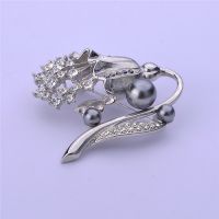 Sell new fashion diamond flower brooch (B414B)