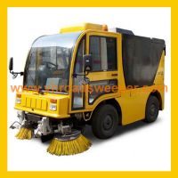 High performance street sweeper