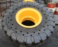 Solid OTR tyres : 23.5-25