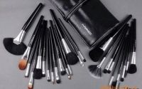 MAC 24 teams of brushes with brush bag