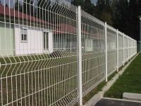 curvy welded fence
