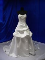 Sell elegant wedding dress