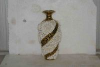 Sell vases with seashell