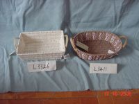 Sell straw baskets