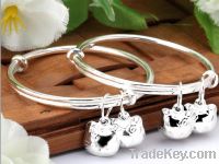 Sell 2012 new design kids silver hello kitty charm bangle bracelets