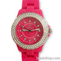 Sell Diamond watches ladies made of plastic.