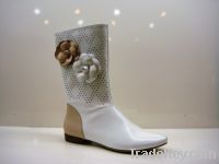 Sell women flat boots 20111106-122