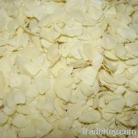 Sell dehydrated garlic flakes