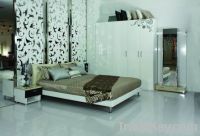 Fashionable glossy Bed