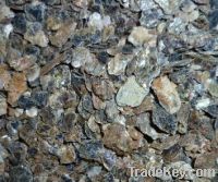 Sell  raw/crude vermiculite with gold/silver color