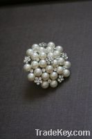 Fashion alloy rhinestone pearl brooch