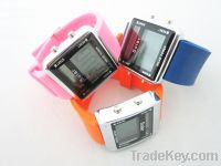 2012 Popular functional solar watch LW0005