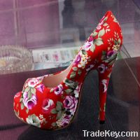Sell Embroidered Chinese Bridal Shoes(HX-8)
