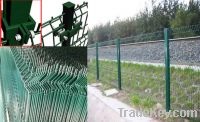 wire mesh fence