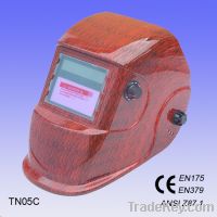 Auto darkening welding helmet