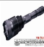 Sell tactical flashlight able to zoom and focus