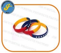 Sell silk-screen printed silicone wristband