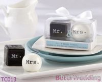 "Mr. & Mrs." Ceramic Salt & Pepper Shakers Valentine Gifts