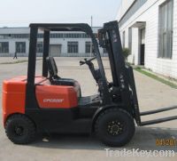 Sell 2T Diesel Powered Forklift