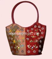 Sell excellent fashion hand made handbags for ladies