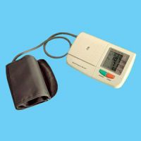 Sell upper arm aumatic blood pressure monitor