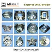 Shell Fashion Accessories / Engraved Shell Jewellery