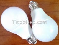 Thermoplastic + Aluminum LED 7W bulb