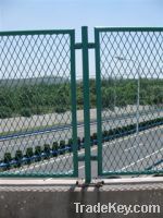Sell high-quality wire mesh fence