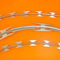 Barbed wire/ types of barbed wire / barbed wire fence
