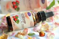 Rosehip seed oil, 100% pure rose essential oil